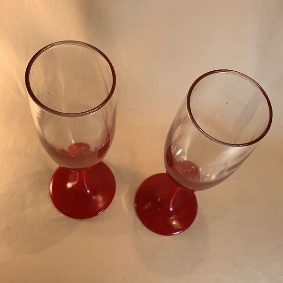 Vintage Matte Red Stemmed Champagne Cocktail Toast Long Stemmed Glasses Set 2 - Picture 3 of 4